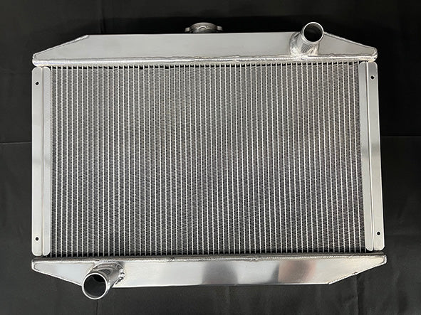 FORD MUSTANG 67-69 STREET AND STRIP RADIATOR powered by LATE WINSOR (#218A)
